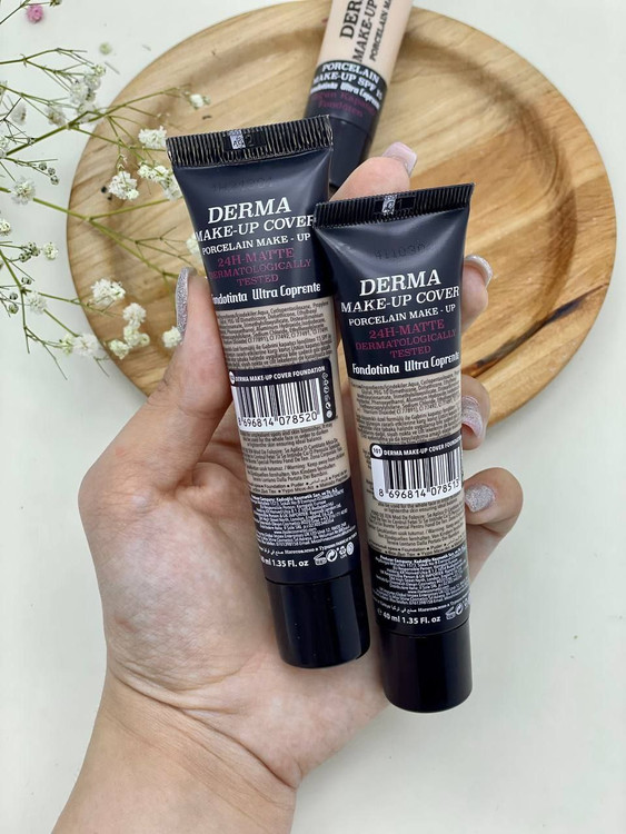 تست رنگ کرم پودر گابرینی مدل تیوپی در دو شماره