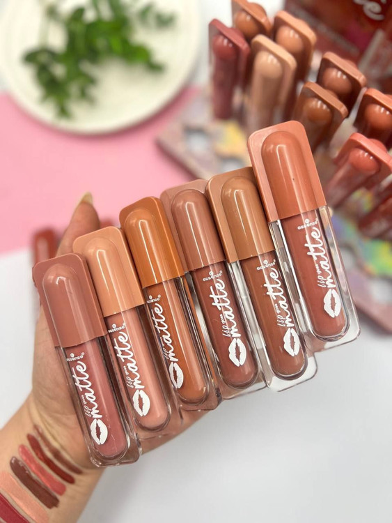 قیمت و خرید رژ لب مایع اسنس طرح مات