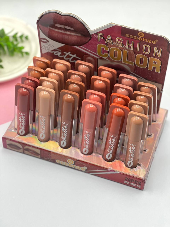 قیمت و خرید رژ لب مایع اسنس