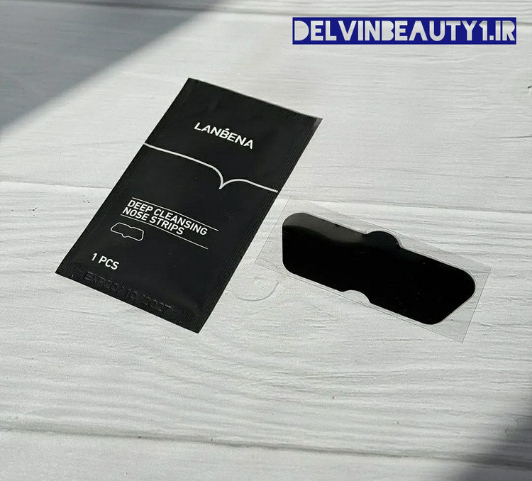 پاکسازی جوش سرسیاه بینی