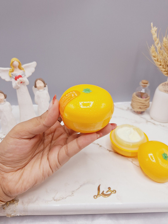 قیمت و خرید کرم مرطوب کننده طرح میوه در مدل های مختلف