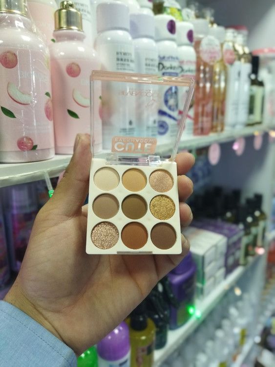 قیمت و خرید پلت سایه 9 رنگ سون کول SEVENCOOL