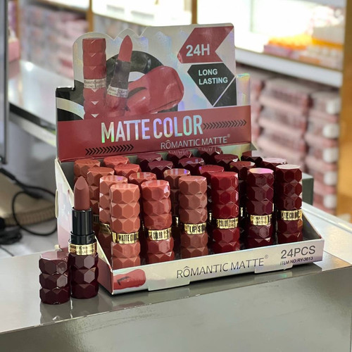 قیمت و خرید رژلب جامد رمانتیک Romantic matte - کد محصول 388