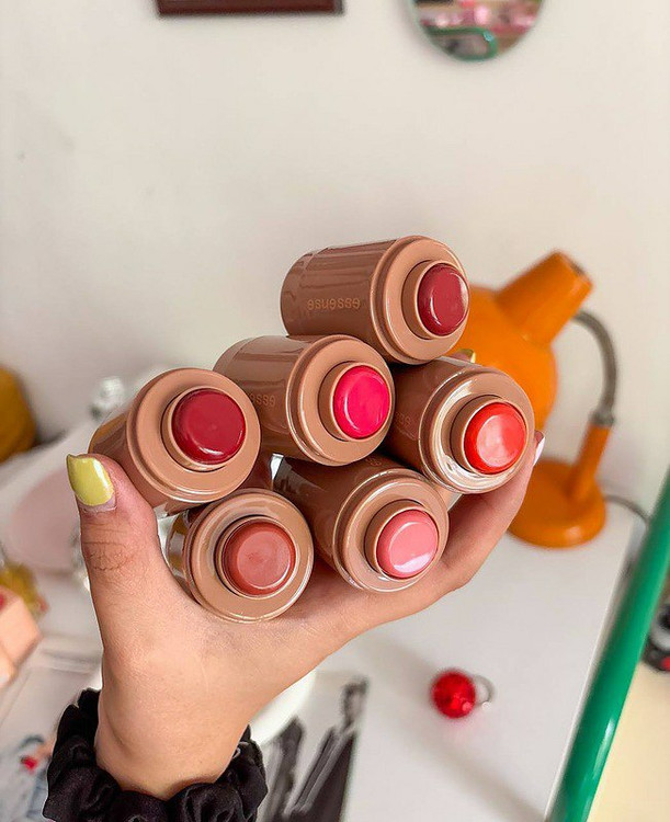 قیمت رژگونه استیکی اسنس طرح رود در 6 رنگ پر طرفدار