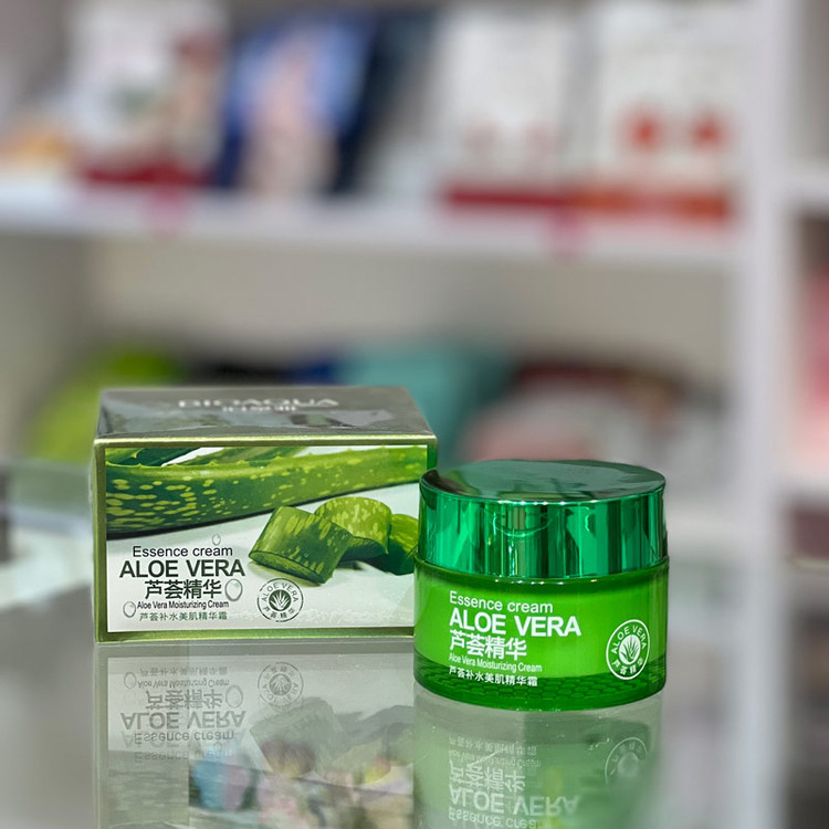 قیمت و خرید کرم مرطوب کننده و آبرسان آلوئه ورا بیوآکوا